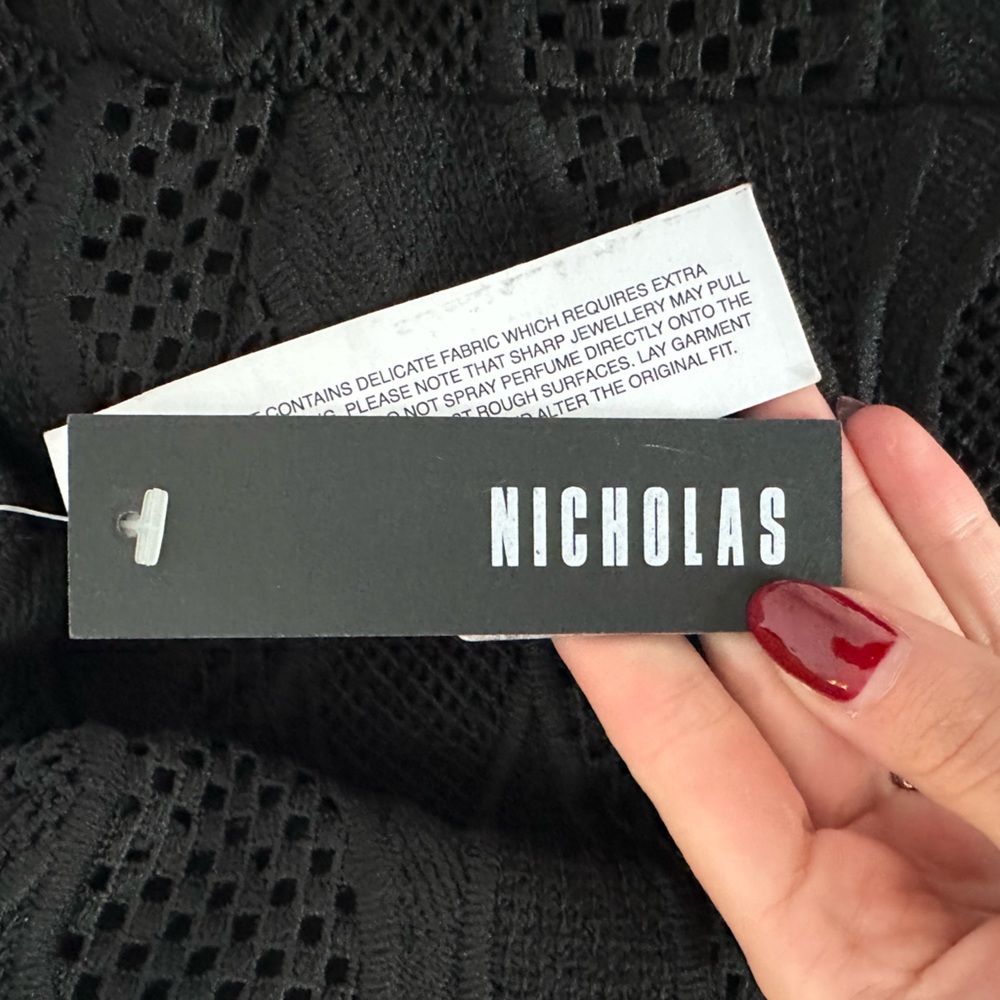 NWT NICHOLAS Wave Lace Off Shoulder Dress in black size 4 - Picture 6 of 8
